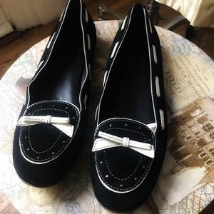 Coach suede flats with leather bow and stitching